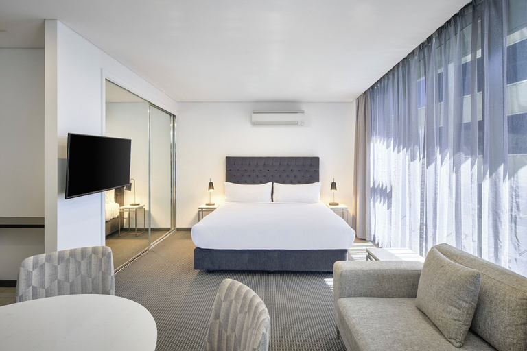 Bedroom 3, Meriton Suites Campbell Street, Sydney, Sydney