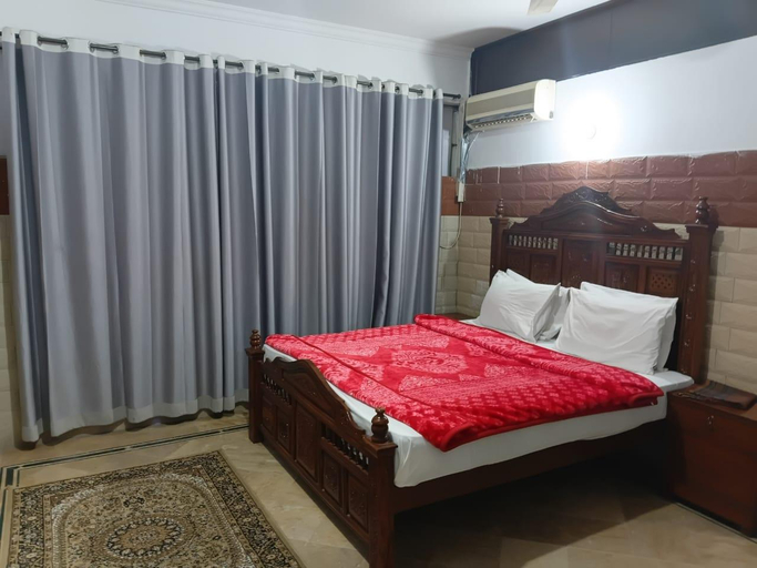 4, Sapphire Lodge, Islamabad