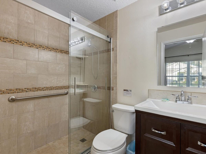 Bathroom, Villa Minutes From Disney 4bd 3Bt Private Pool Games, Polk
