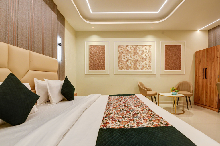 Room 5, HOTEL AERO HOMESTAY, Delhi