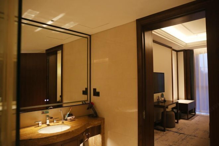 Bathroom 3, Yancheng Guest Hotel, Yancheng