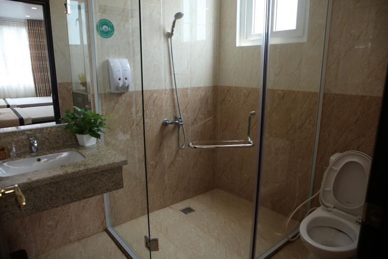 Bathroom 4, Huynh Duc 2 Hotel, Cao Lanh