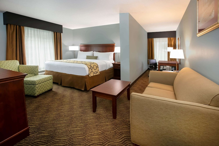 Bedroom 3, Baymont Inn & Suites by Wyndham Braselton, Barrow