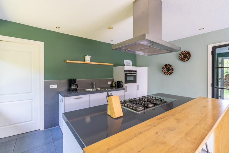 Private kitchen 4, Luxury 8-person Holiday Villa, Texel