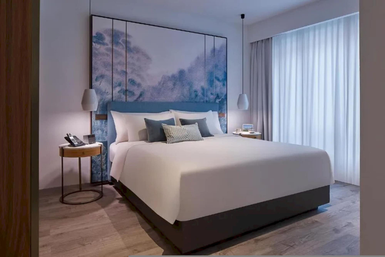 Room 2, 1 Bedroom Beautiful Unit in Prime Location, Singapura