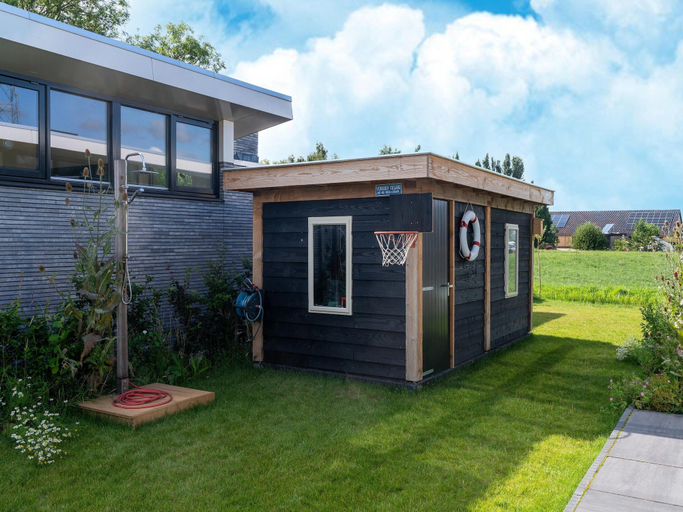 Garden 2, Holiday Home Near Kaag Lakes, Alkemade