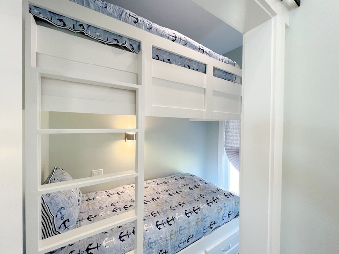 Room 3, Hooked On A Feeling 3 Bedroom Home by RedAwning, Galveston