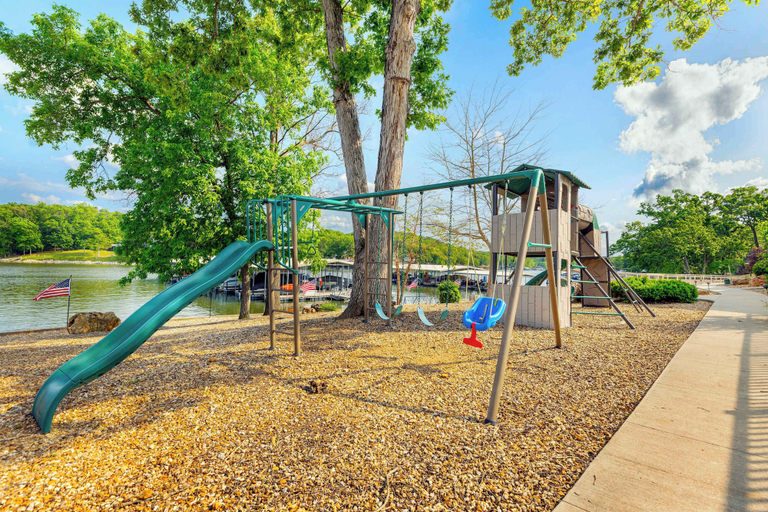 Children's area, Lakeside Haven - Condo for 8, Camden