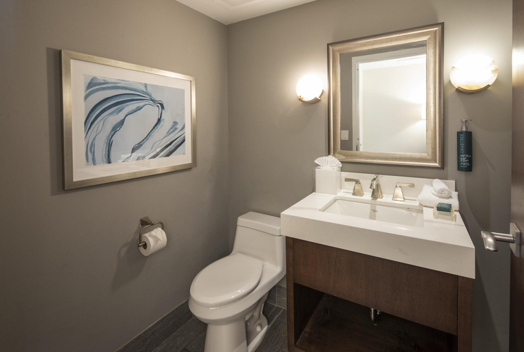 Bathroom 5, Hilton Marco Island Beach Resort and Spa, Collier