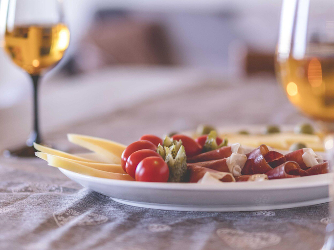 Food & Drinks 5, Apartment Keko, Dugi Rat