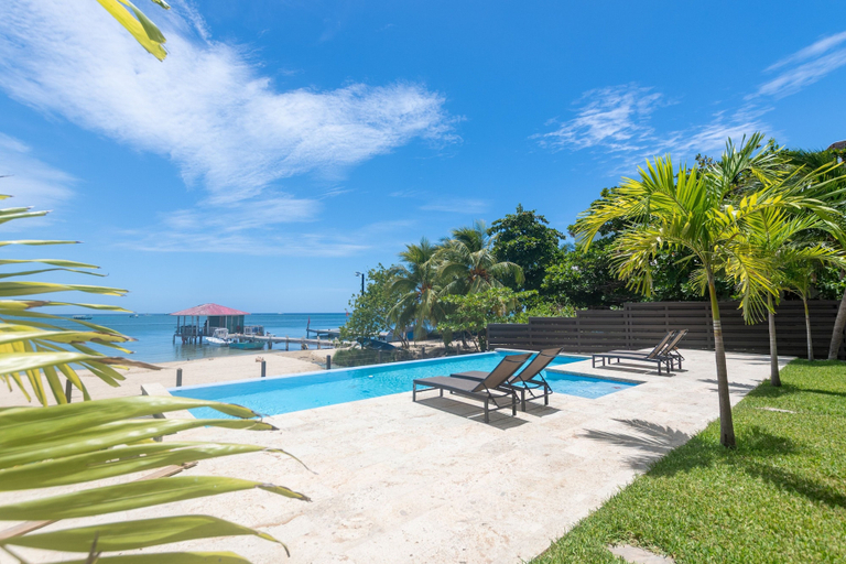 Pool 3, Seahorse Escape-apartment #4 1 Bedroom Condo, Roatán