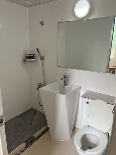 Bathroom 3, Star House, Jeju