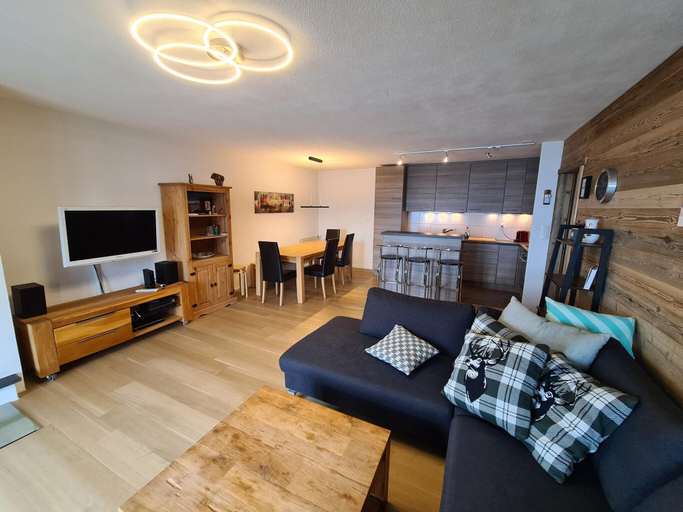 5, Mountain apartment with parking, Sion