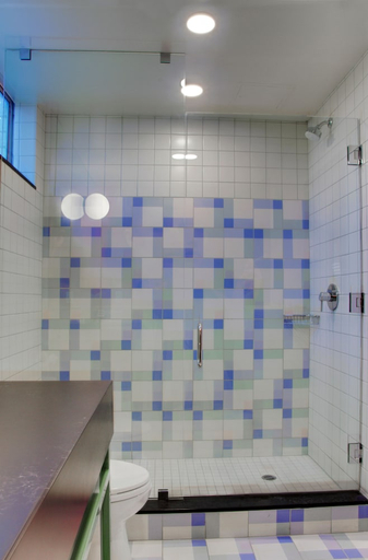 Bathroom 2, The Hollywood Franklin Hotel near Universal Studios, Los Angeles