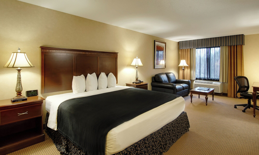Bedroom 3, Grand Hotel at Bridgeport, Washington