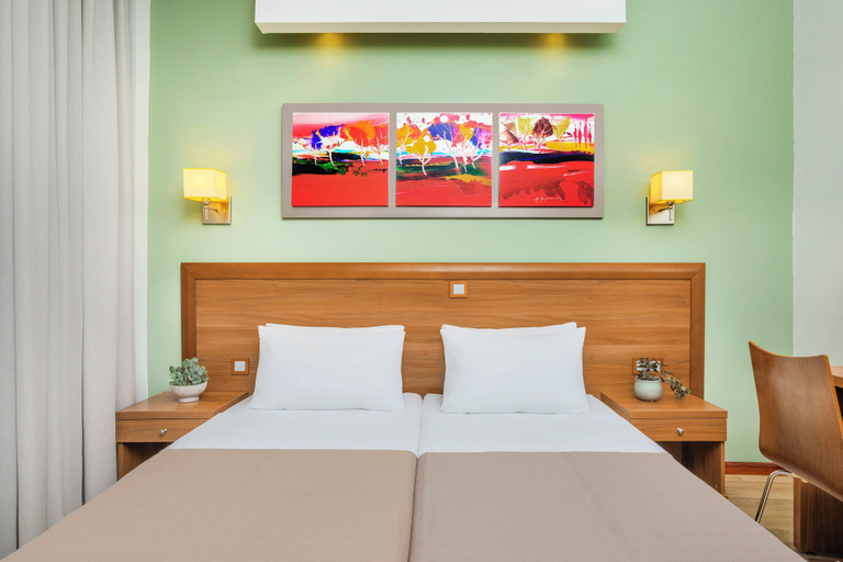 Bedroom 3, Pefka Hotel, Central Macedonia