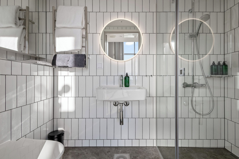 Bathroom 3, Unity Helsinki - A Studio Hotel, Uusimaa