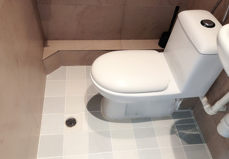 Bathroom 5, Moveinn, Hong Kong Island