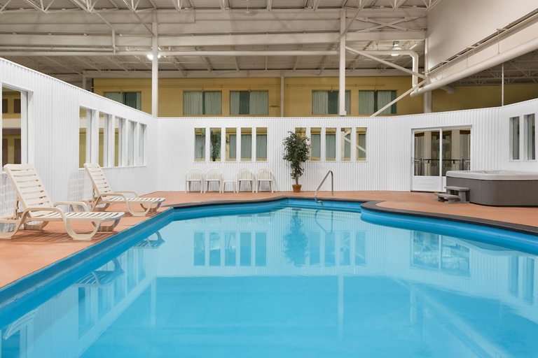 Sport & Beauty 5, Days Inn by Wyndham Blainville Conference Centre, Thérèse-De Blainville