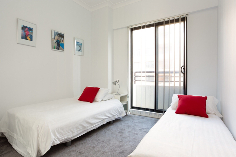 Room 3, Chic Unit With Rooftop Terrace Near Sights & Shops, Sydney