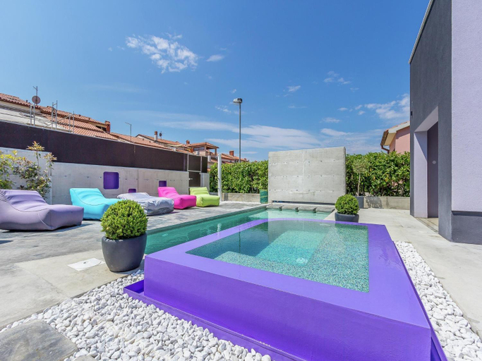 Sport & Beauty 2, Holiday Home in Pula near Beach, Pula