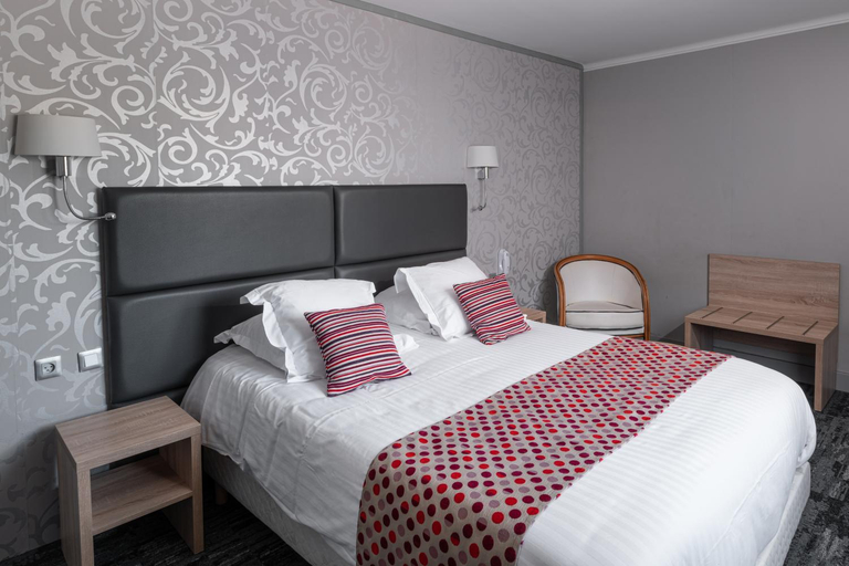 Bedroom 2, Hotel Vauban Briancon Serre Chevalier, Hautes-Alpes