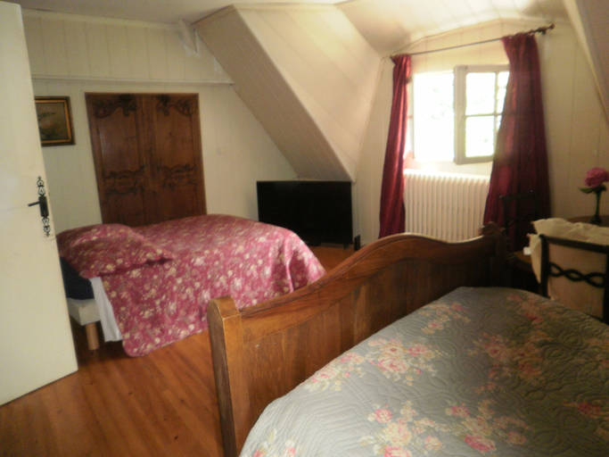 Room 2, josé haillet, Seine-Maritime