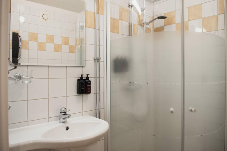 Bathroom 4, Home Hotel Etage, Västerås