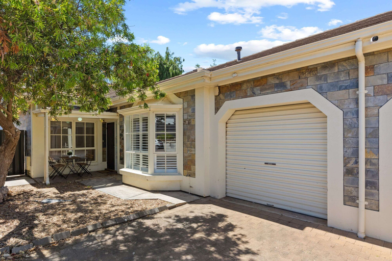 Exterior 3, Stylish 3-bed House Close to Attractions, Adelaide