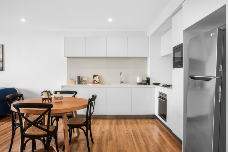 Private kitchen, Surfers Paradise 1-bed With Stunning Views & Pool, Gold Coast