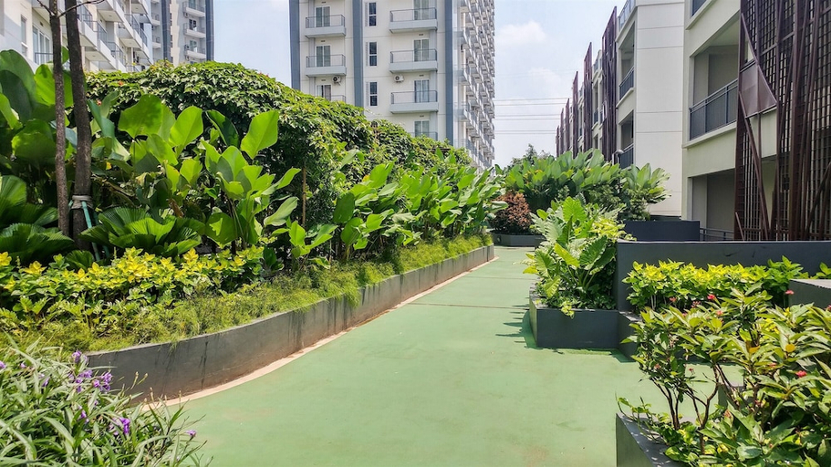 Exterior & Views 2, Tranquil And Homey Studio At Casa De Parco Apartment, Tangerang