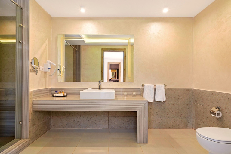 Bathroom 4, Water Valley by Neverland, Safaja