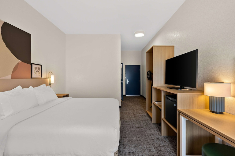 Bedroom 3, Spark by Hilton Tifton, Tift