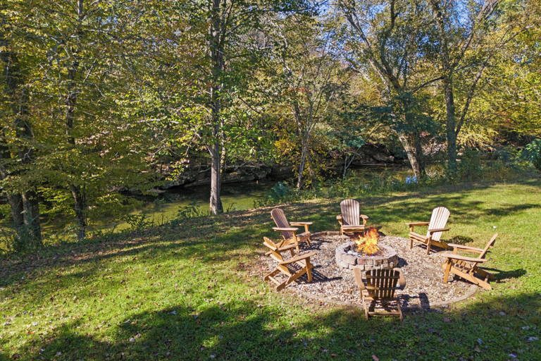 Garden 4, River View Dog Friendly Game Room w Hot Tub, Sevier