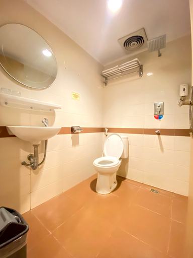 Bathroom, The Amrani Syariah Hotel, Solo