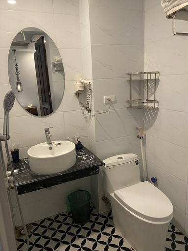 Bathroom 4, La Renta Hotel & Spa, Hoàn Kiếm