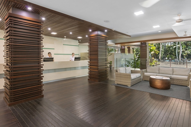 Public Area 4, Drift Palm Cove, Cairns