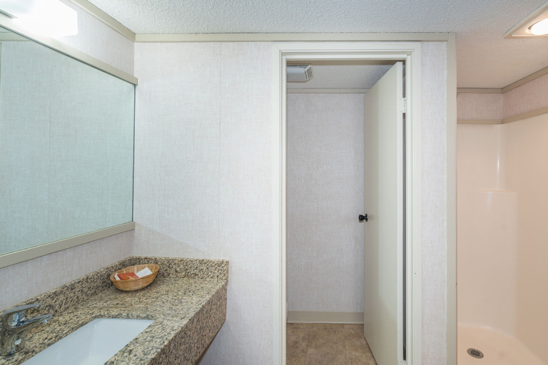 Bathroom, Mountainside Inn 404 1 Bedroom Hotel Room, San Miguel
