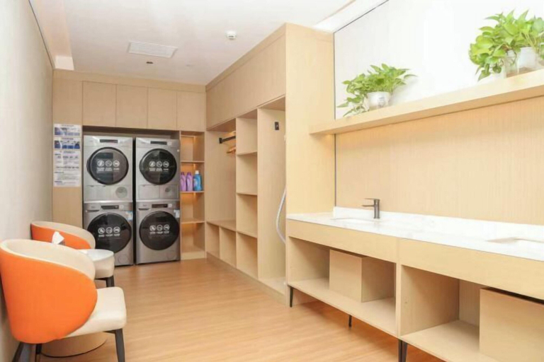 Others 5, Traffic Hotel, Meizhou