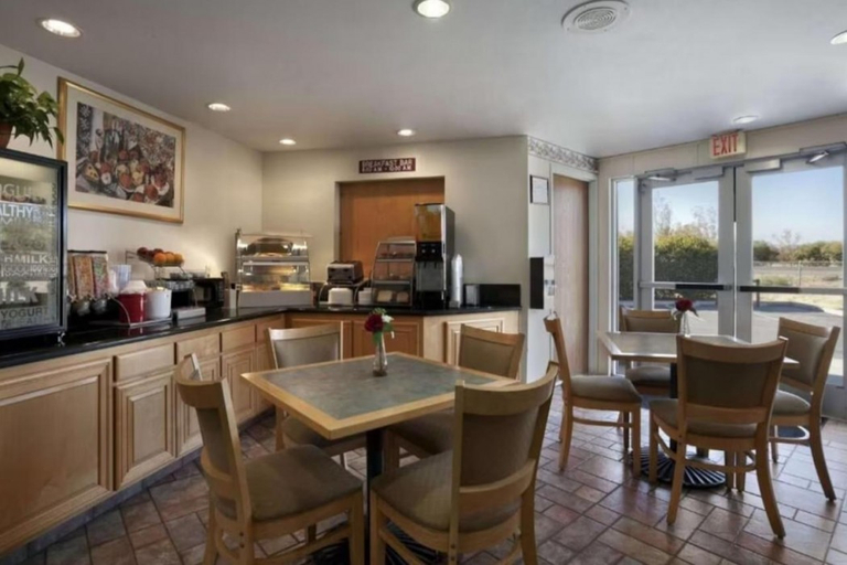 Food & Drinks, Spark by Hilton Williams, Colusa