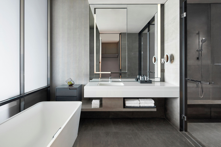 Bathroom 5, Wuhan Marriott Hotel Optics Valley, Wuhan