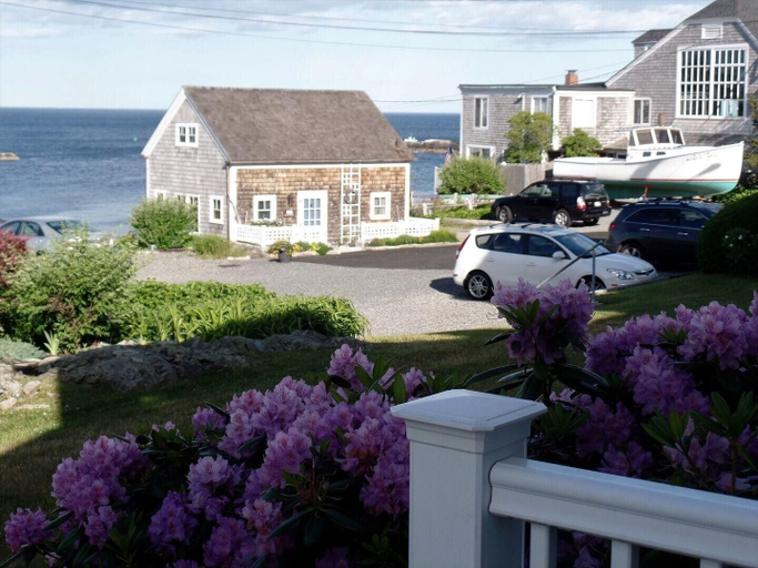 Room 4, Perkins Cove Gem - Q934, York