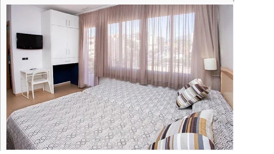 Bedroom 4, Ecuador Park, Málaga
