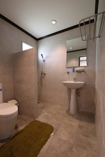 Bathroom, Greenfield Valley Fishing Resort, Hua Hin