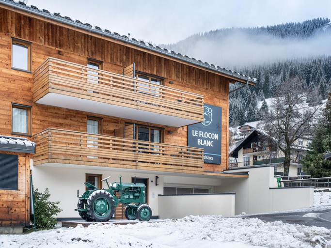 Exterior 4, Apartment in La Chapelle Near Cret-beni Lift, Haute-Savoie