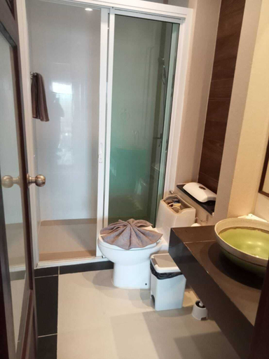 Bathroom 3, Lanta Garden Hill Resort and Apartments, Ko Lanta