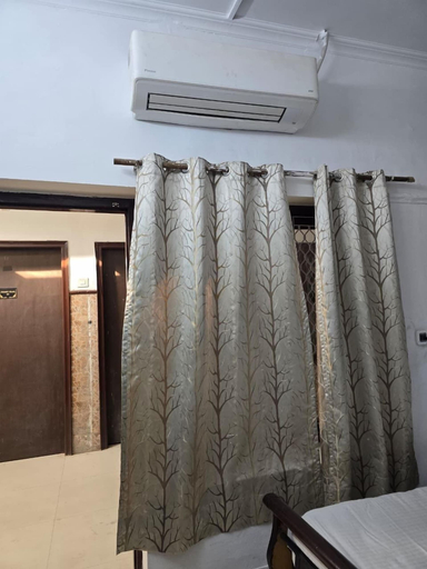 Others 4, Poonam Villas, Delhi