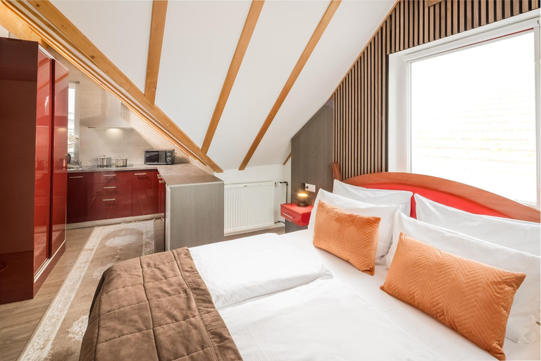 Bedroom 2, Aristo Hotel, Esslingen