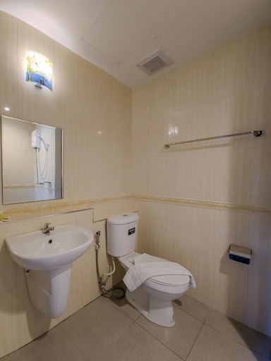 Bathroom 3, Nirvana@Phala, Ban Chang