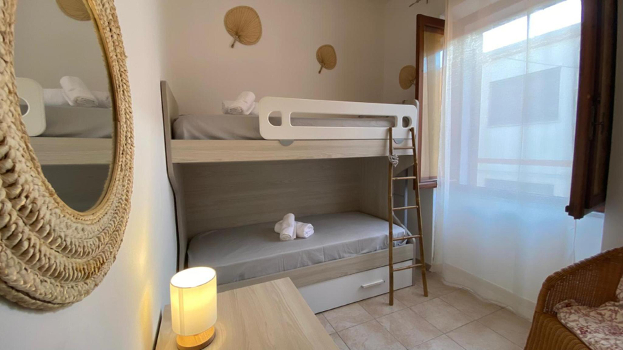 Bathroom 3, Elegant three room apartment in Porto Torres, Sassari